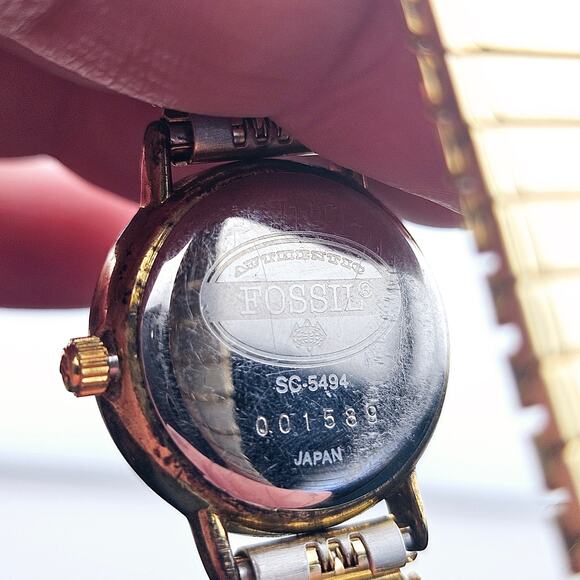 Fossil Women's Gold Tone Roman Numeral Bezel Watch SC-5494 Stretch Band Bold - Picture 5 of 6